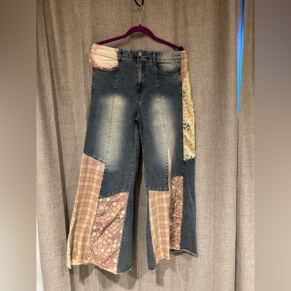 Patchwork Flare Wide-Leg Jeans - Multicolor